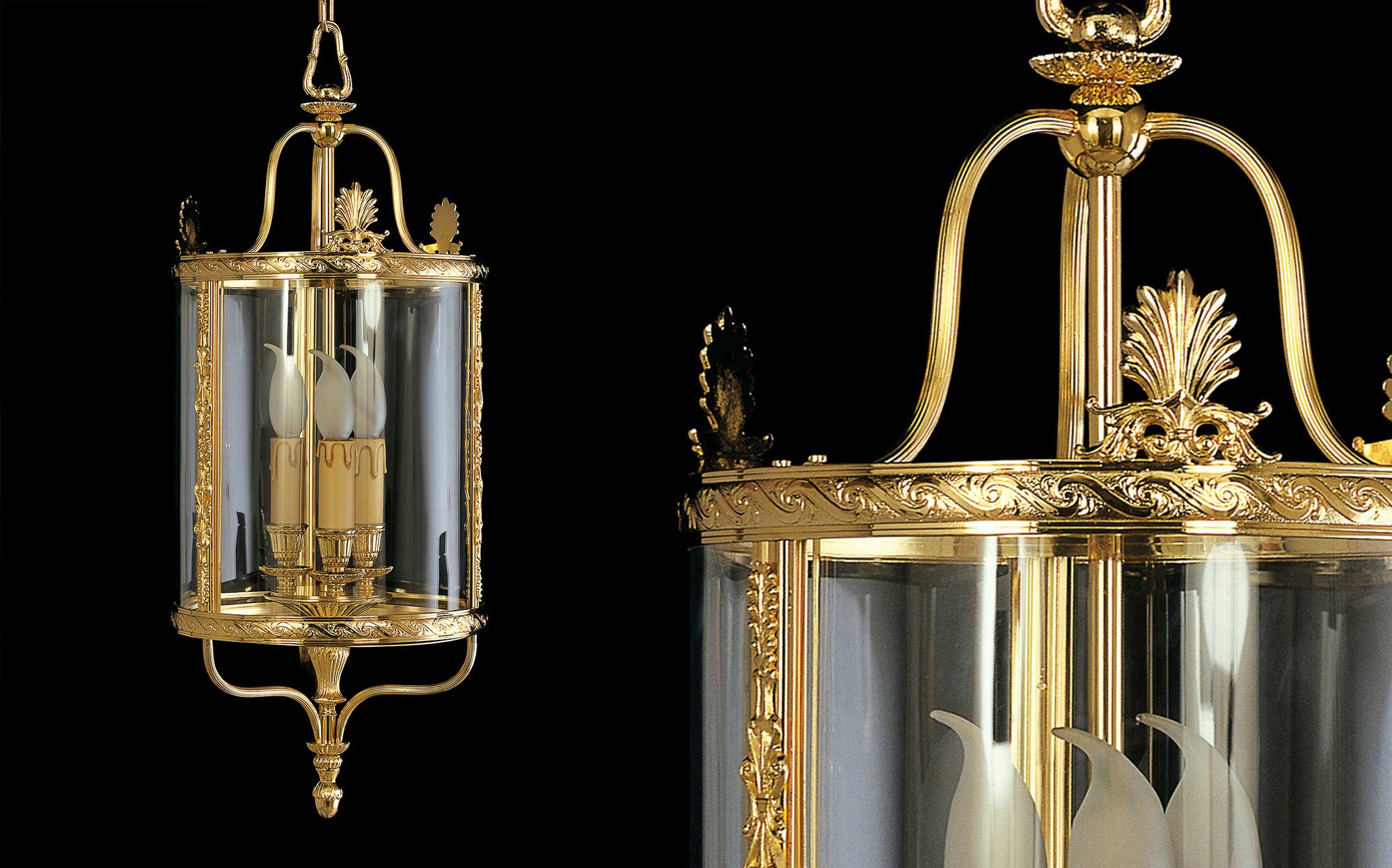 G. Moscatelli Classic Lantern Pendant Chandelier | 101domus Classic lantern pendant chandelier by G. Moscatelli in gilded brass with glass panels and candle-style lights, elegant Italian lighting for luxury classic interiors.