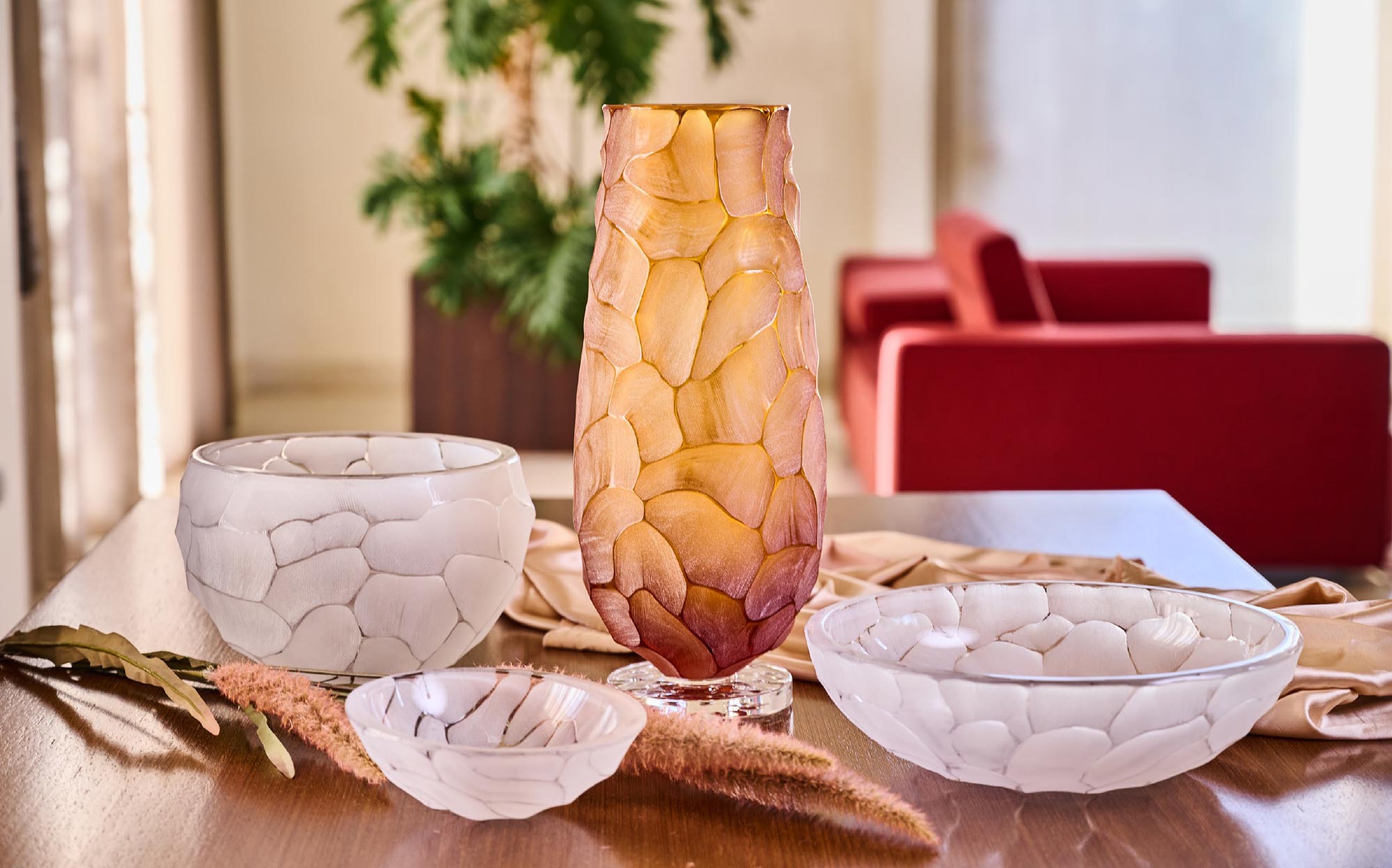 Elegant Italian crystal decor Tondo Doni by Mario Cioni &ndash; luxury decorative object | 101Domus