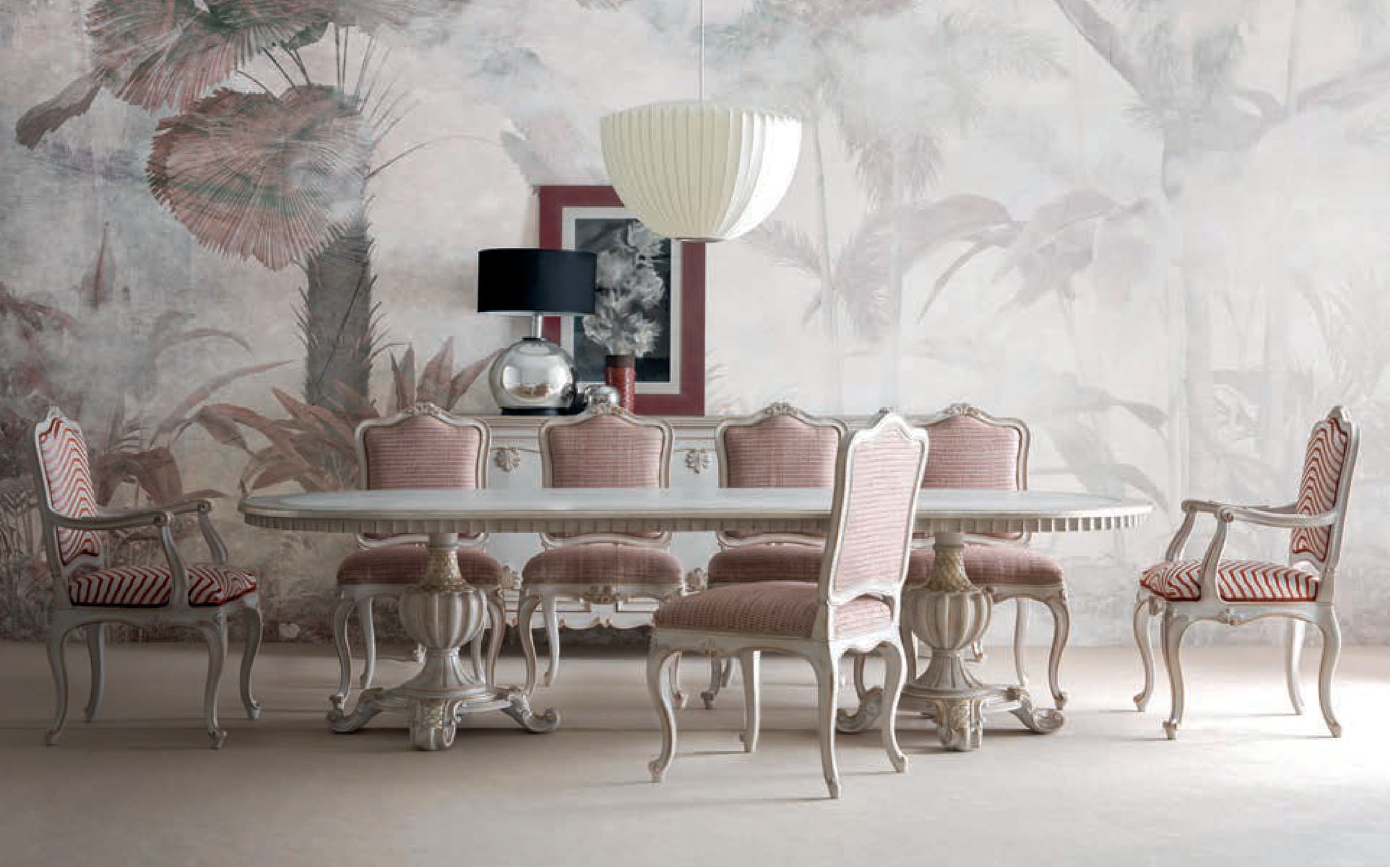 Luxury dining furniture by Silvano Grifoni | 101domus Luxury handcrafted dining room furniture by Silvano Grifoni with timeless Italian elegance