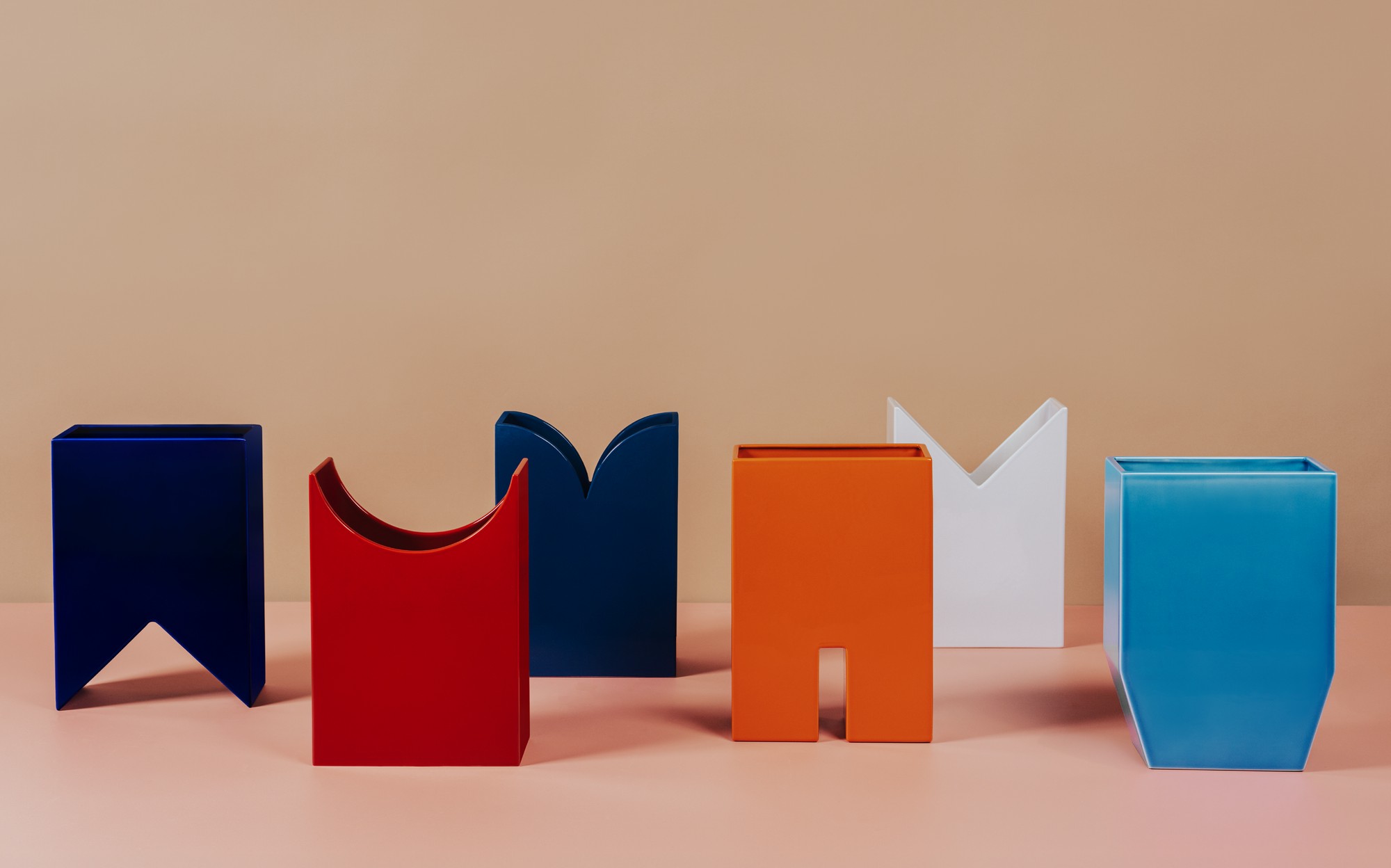Bitossi Ceramiche New Collection 2026 Onda vases by Muller Van Severen in six colours Bitossi Ceramiche New Collection 2026 Onda vases by Muller Van Severen in six colours – Italian design ceramics