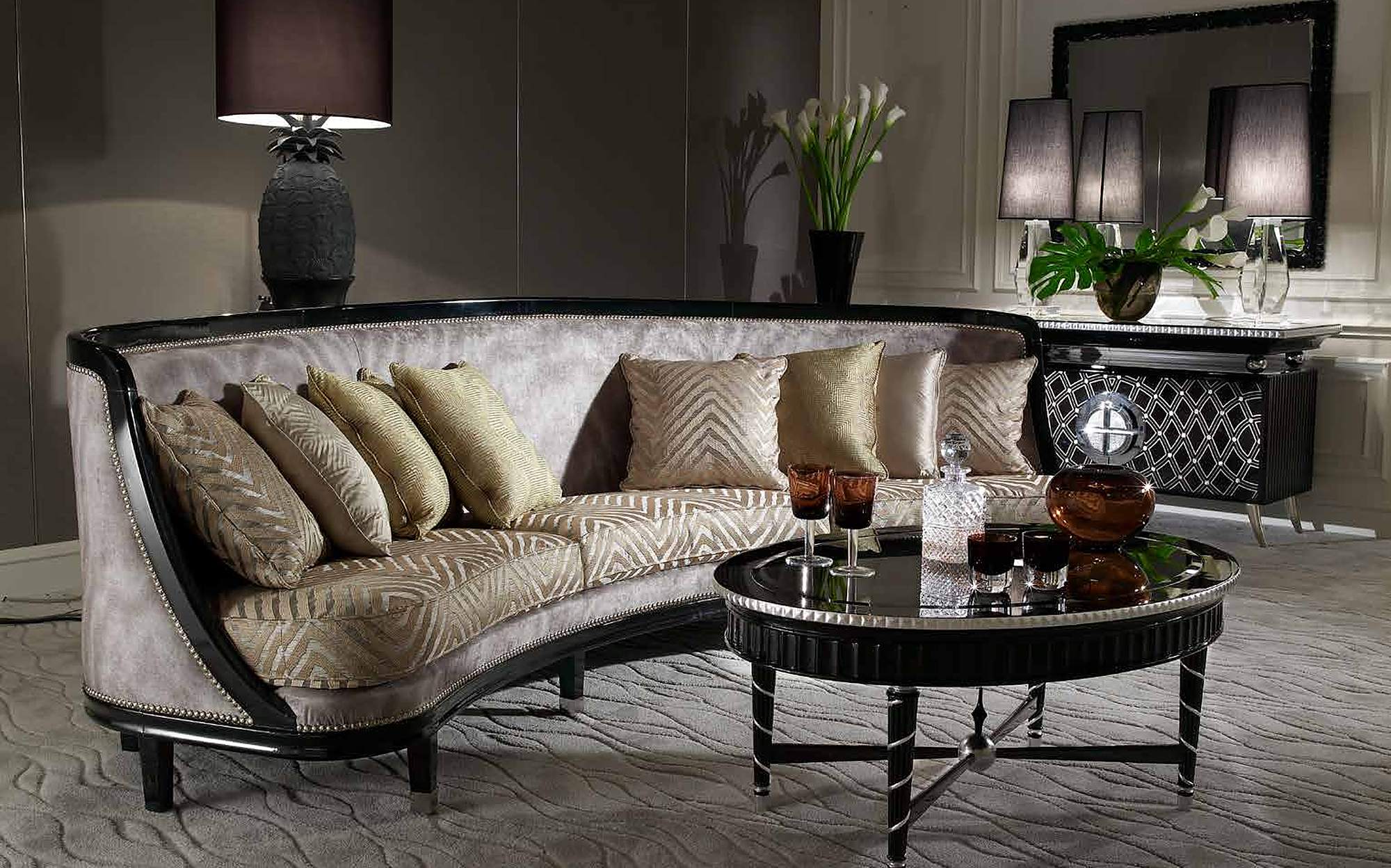 Francesco Molon Eclectica and Luxury изогнутый диван с круглым журнальным столиком &ndash; итальянская мебель люкс в стиле ар-деко