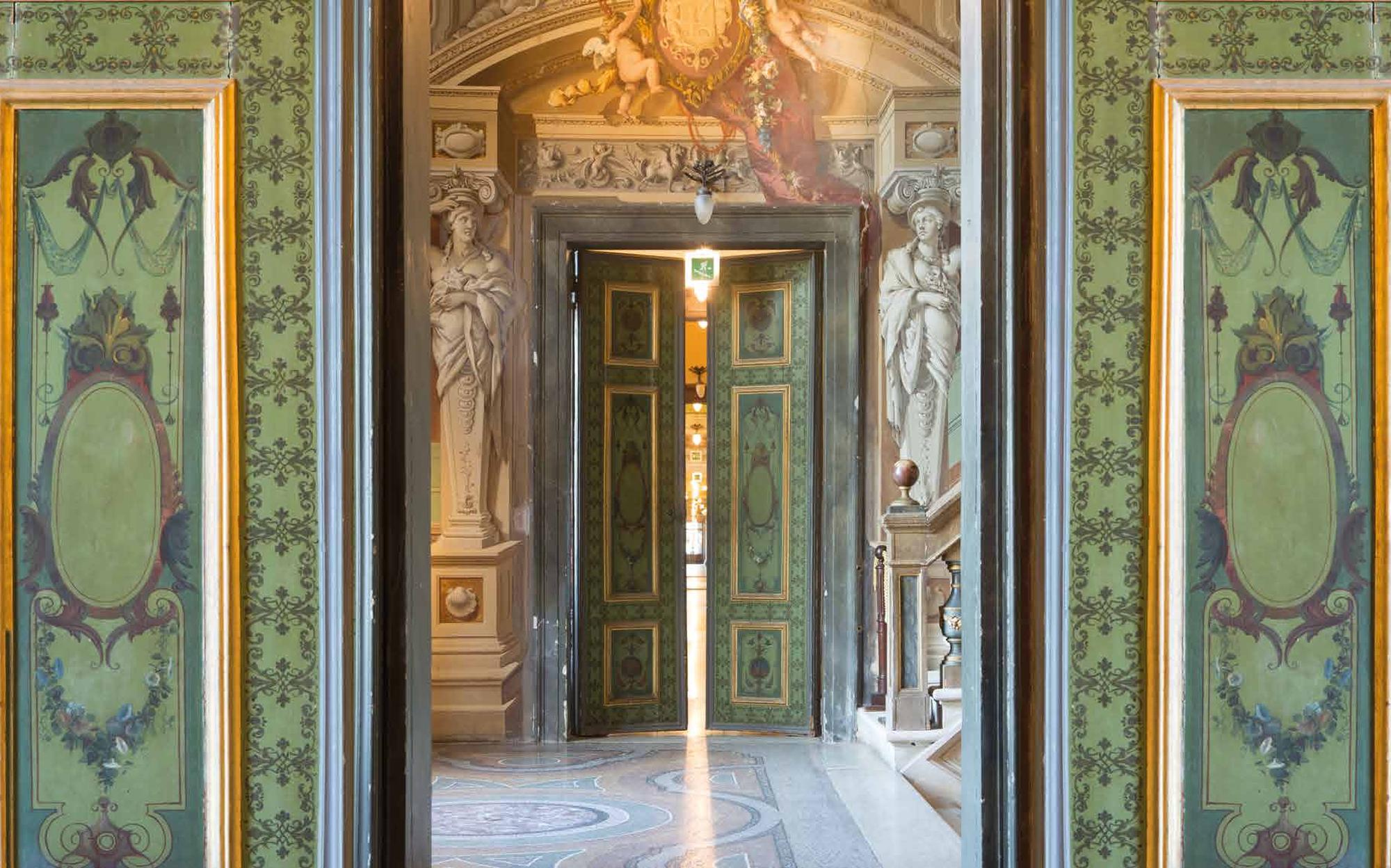 I Biagi Interiors frescoed palace doorway I Biagi Interiors frescoed palace doorway – Italian luxury furniture