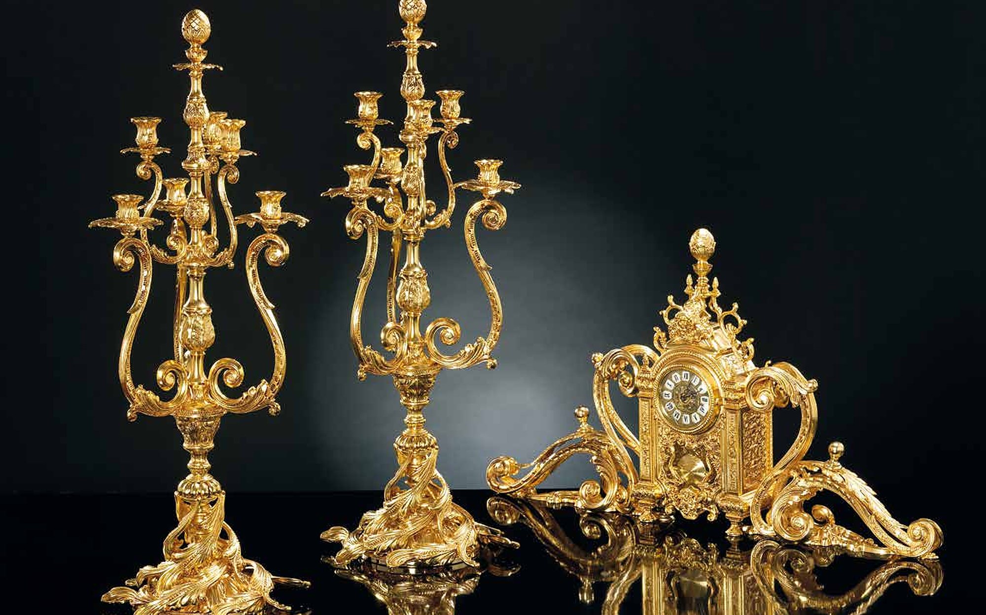 I Biagi Renaissance Second Edition gold candelabra and table clock I Biagi Renaissance Second Edition gold candelabra and table clock – Italian luxury crystal and gold