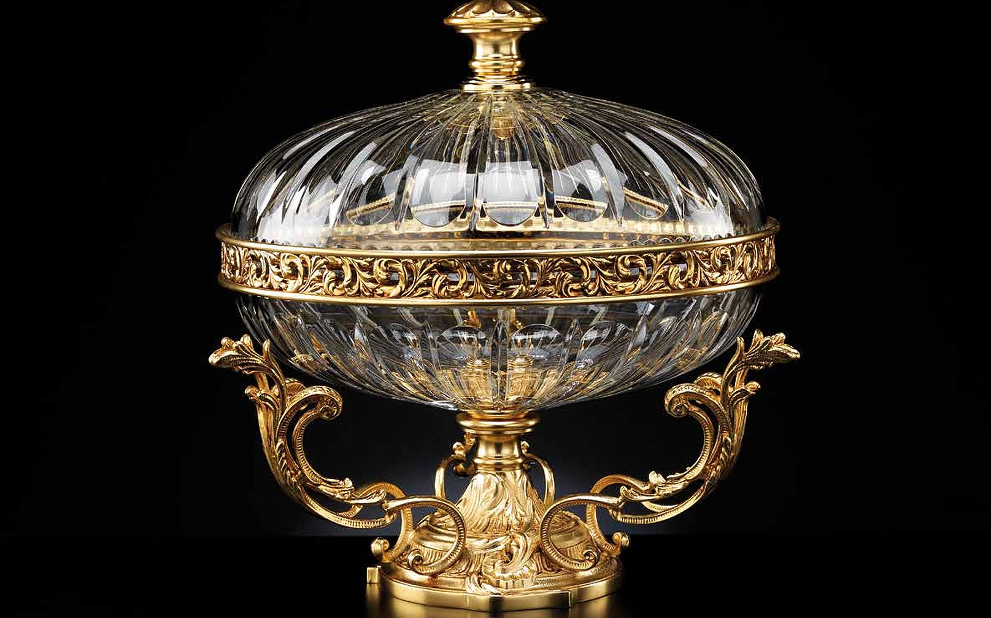I Biagi Renaissance Second Edition crystal bonbonniere on gold base I Biagi Renaissance Second Edition crystal bonbonniere on gold base – Italian luxury crystal and gold