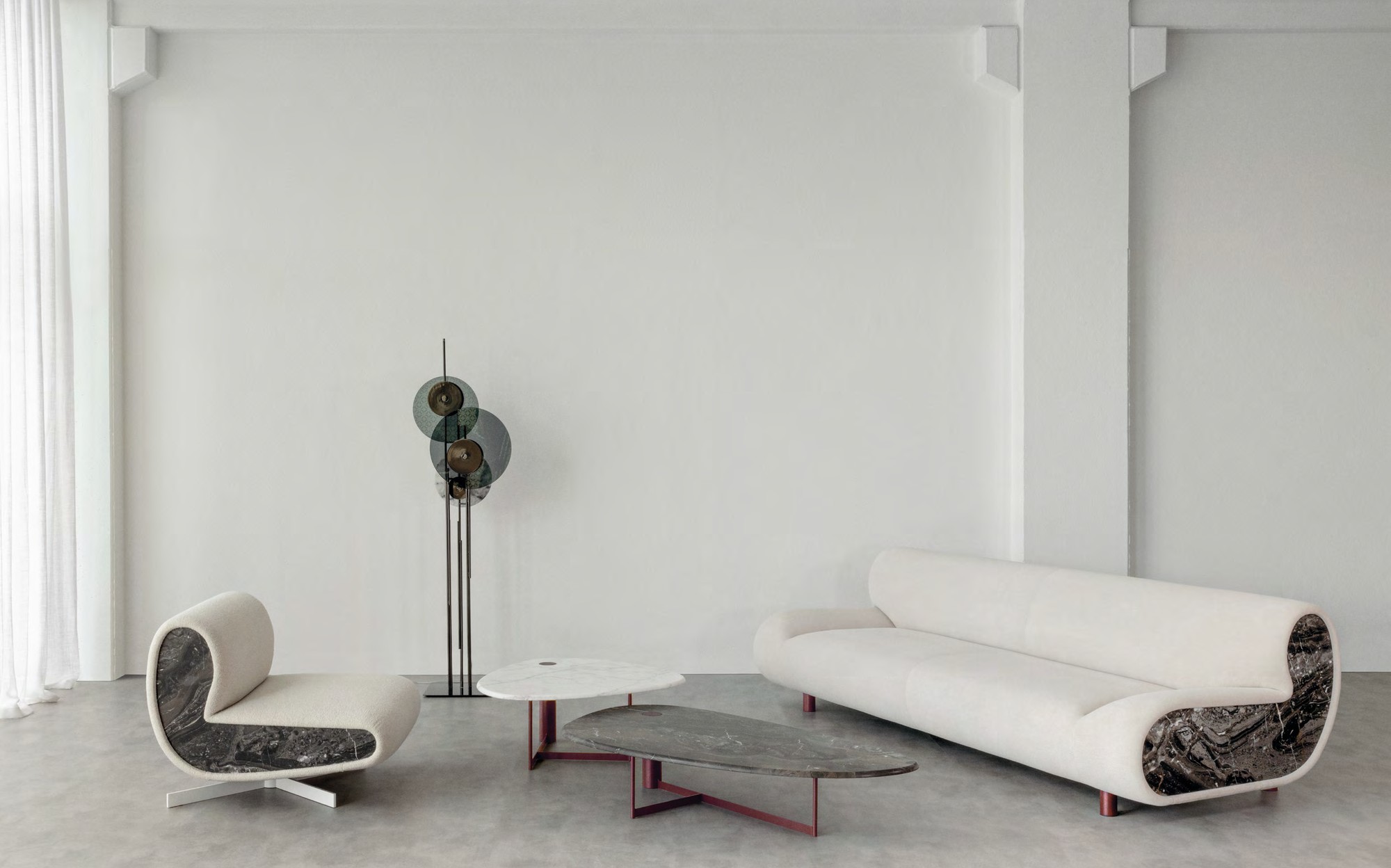 Lenzi Home Collection 2024 white sofa and marble chaise longue with coffee tables Lenzi Home Collection 2024 white sofa and marble chaise longue with coffee tables – Italian luxury furniture