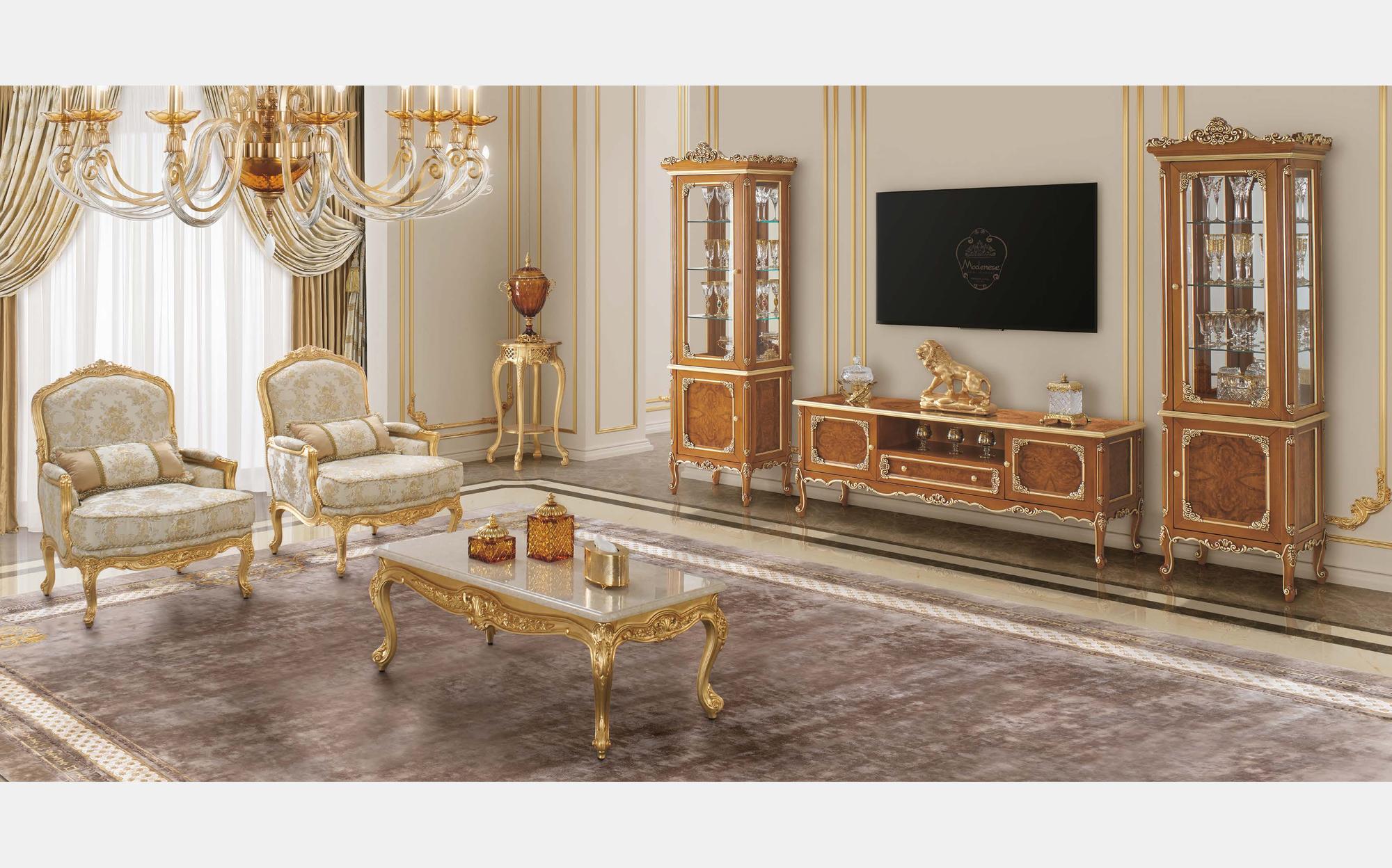 Modenese Timeless гостиная с ореховым шкафом под ТВ, витринами и креслами Modenese Timeless гостиная с ореховым шкафом под ТВ, витринами и креслами – классическая итальянская мебель люкс