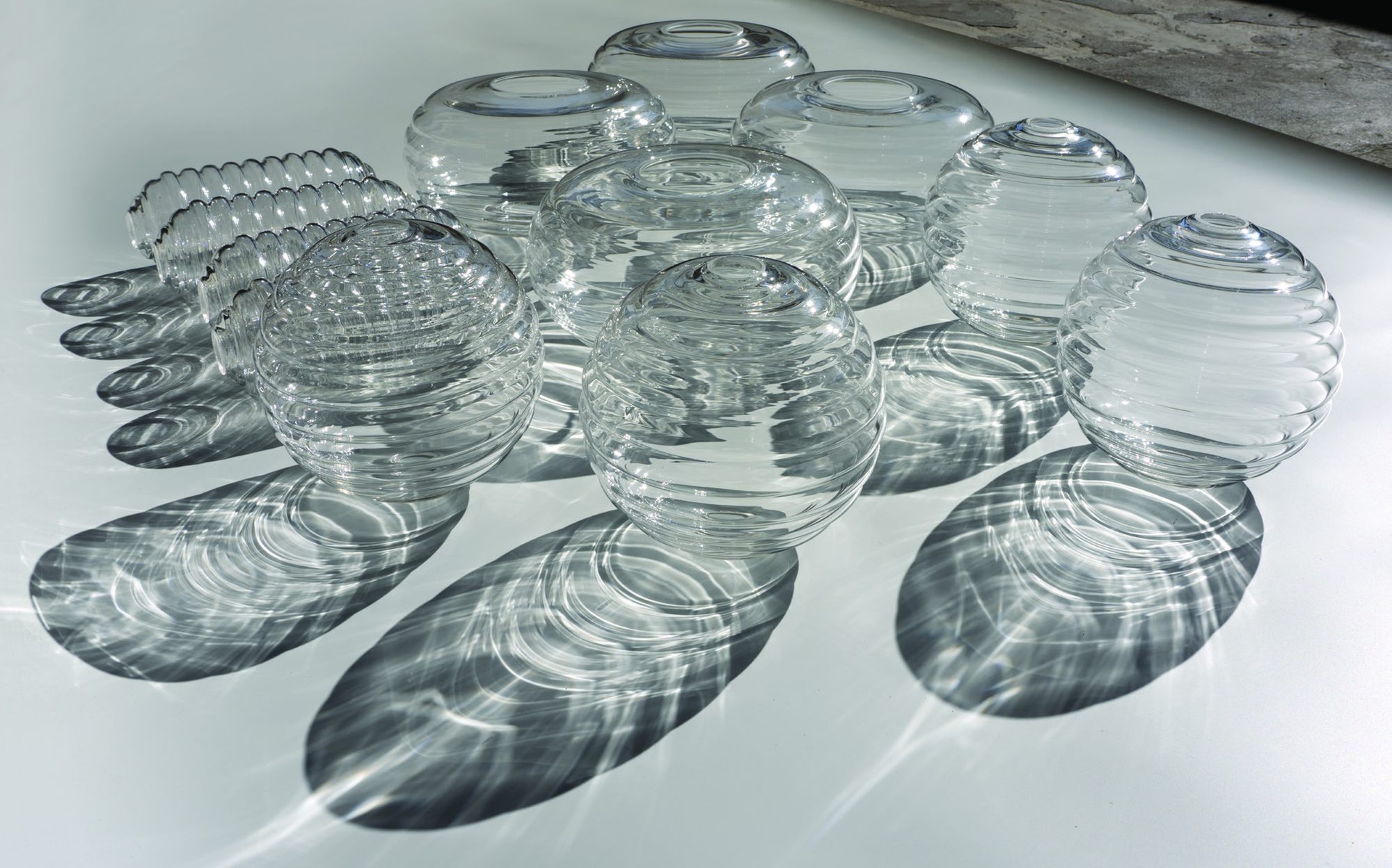 Patrizia Garganti Trinity ribbed glass spheres Patrizia Garganti Trinity ribbed glass spheres – Italian luxury decorative lighting