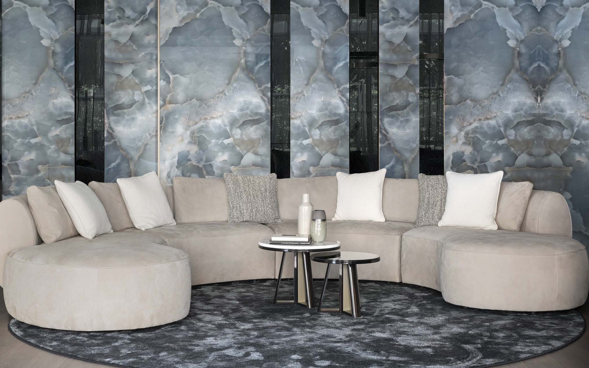 Sicis Botero curved modular sofa with stone wall Sicis Botero curved modular sofa with stone wall – Italian luxury modular sofa
