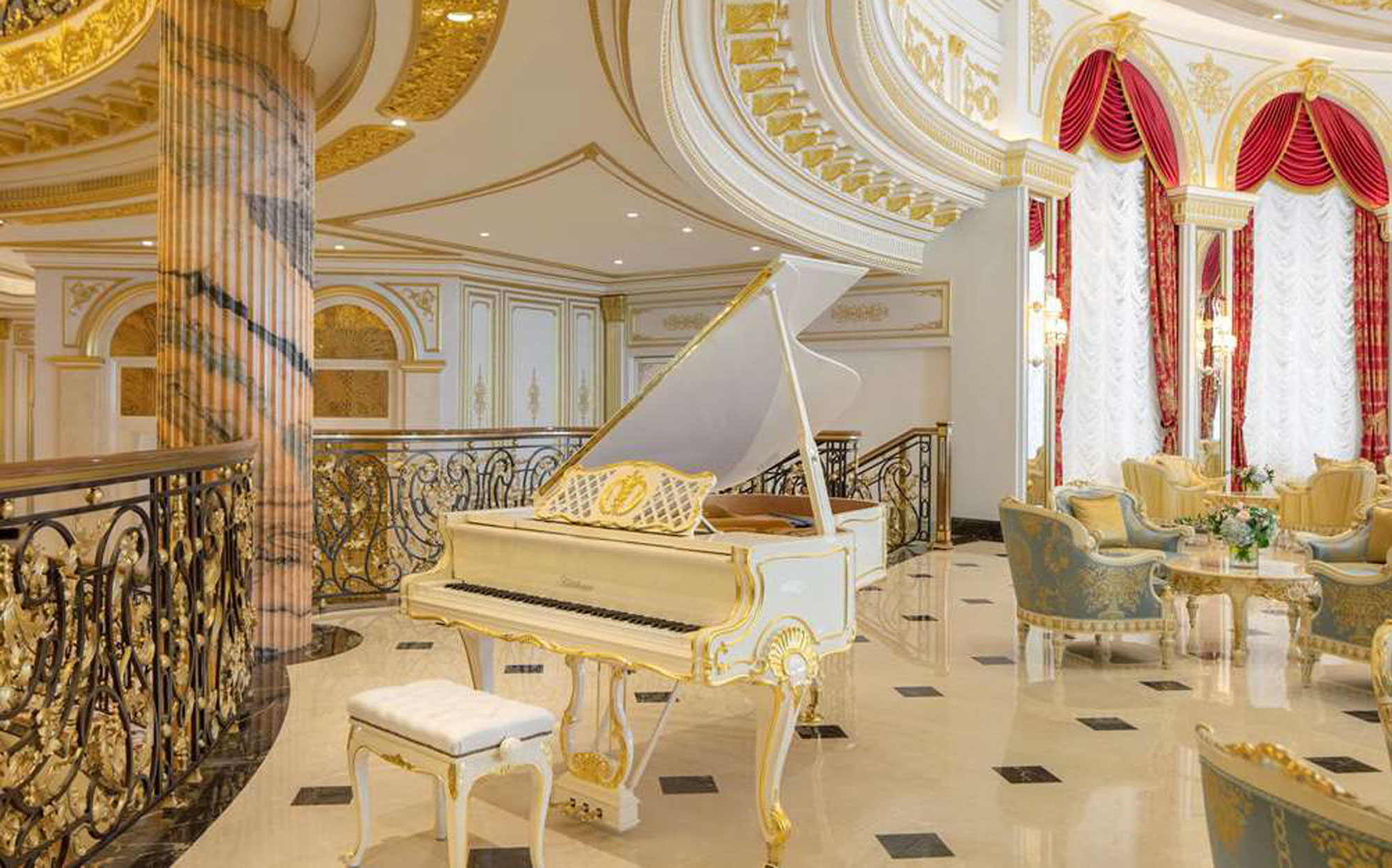 Роскошный интерьер отеля Raffles The Palm Dubai с классической итальянской мебелью от Франческо Молона | 101domus