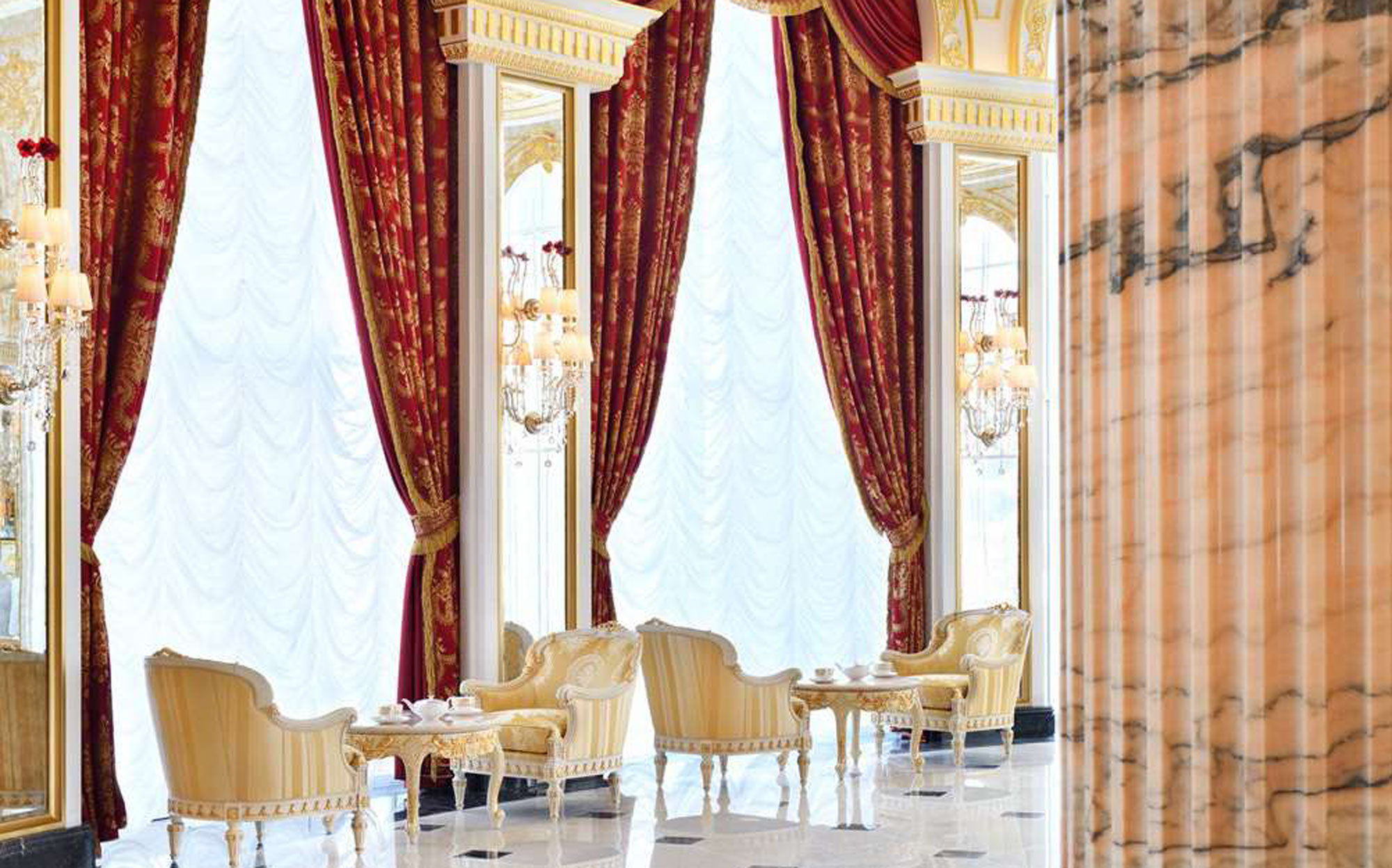 Роскошный интерьер отеля Raffles The Palm Dubai с классической итальянской мебелью от Франческо Молона | 101domus