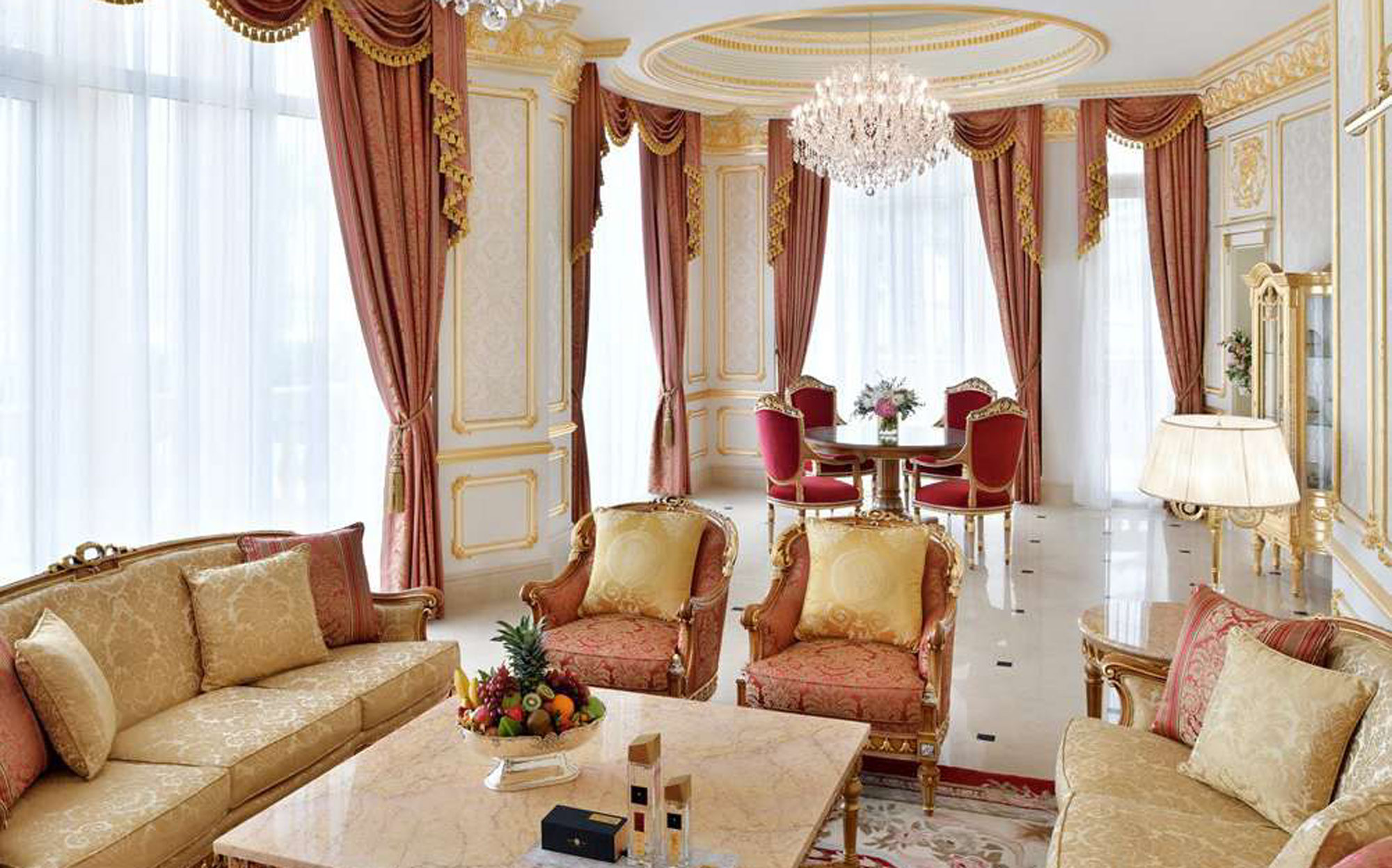 Роскошный интерьер отеля Raffles The Palm Dubai с классической итальянской мебелью от Франческо Молона | 101domus