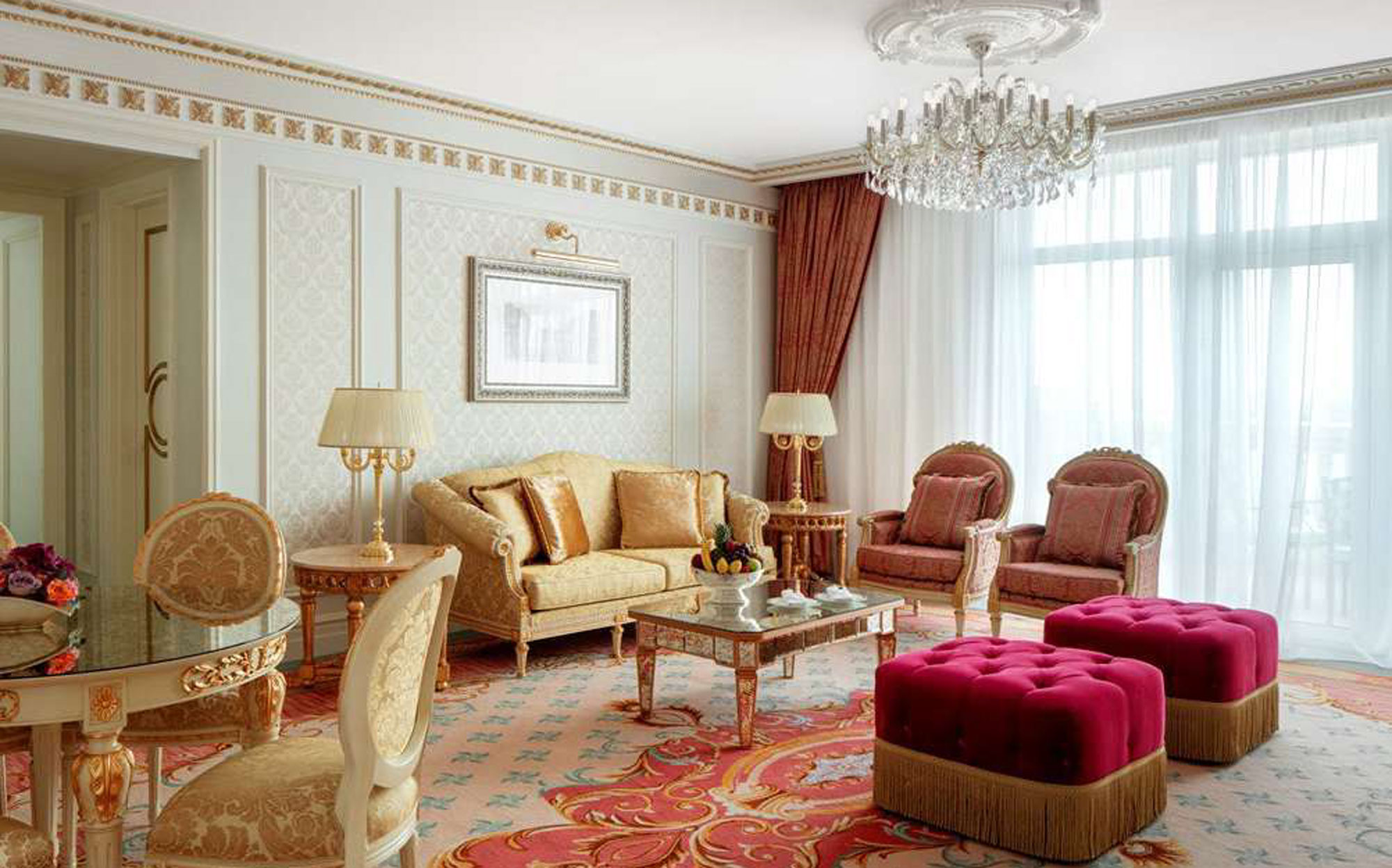 Роскошный интерьер отеля Raffles The Palm Dubai с классической итальянской мебелью от Франческо Молона | 101domus
