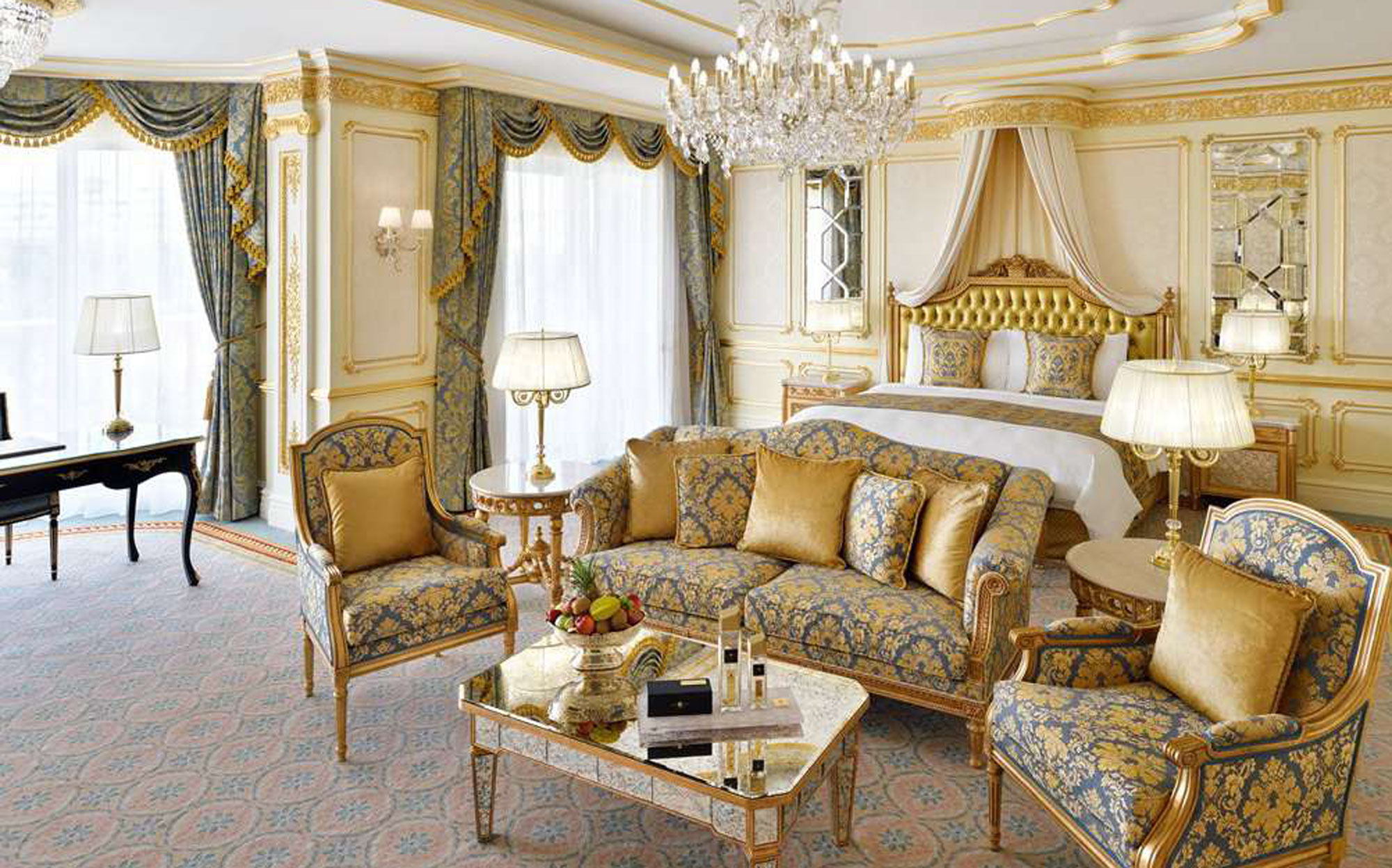 Роскошный интерьер отеля Raffles The Palm Dubai с классической итальянской мебелью от Франческо Молона | 101domus