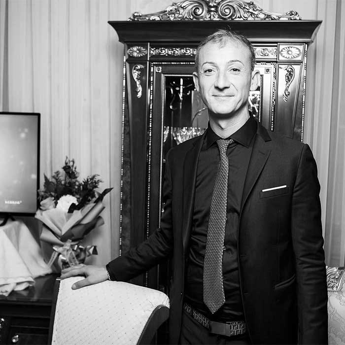 Mobilpiù Luxury | Італійський дизайн меблів класу люкс — на 101Domus Mobilpiù Luxury — Елітні меблі з Італії для резиденцій та готелів на 101Domus