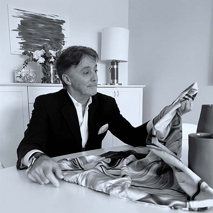 Чезаре Пачиотти — визионер итальянского дизайна интерьеров класса люкс Портрет Чезаре Пачиотти — основателя бренда элитной мебели