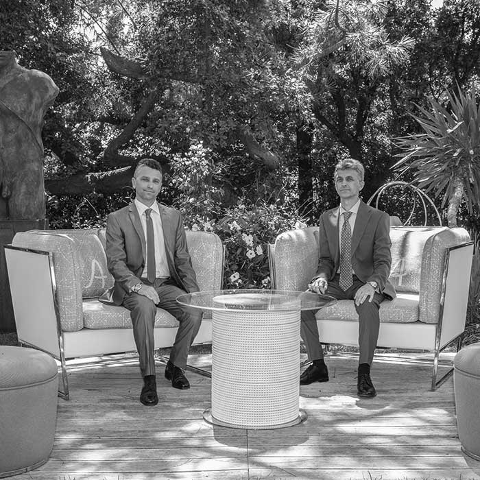 Galbiati Fratelli – A family legacy in Italian handcrafted brass furniture and artistic metalworking | 101domus Galbiati Fratelli family – three generations of Italian artisans mastering brass furniture, artistic metalwork and bespoke luxury interiors | 101domus