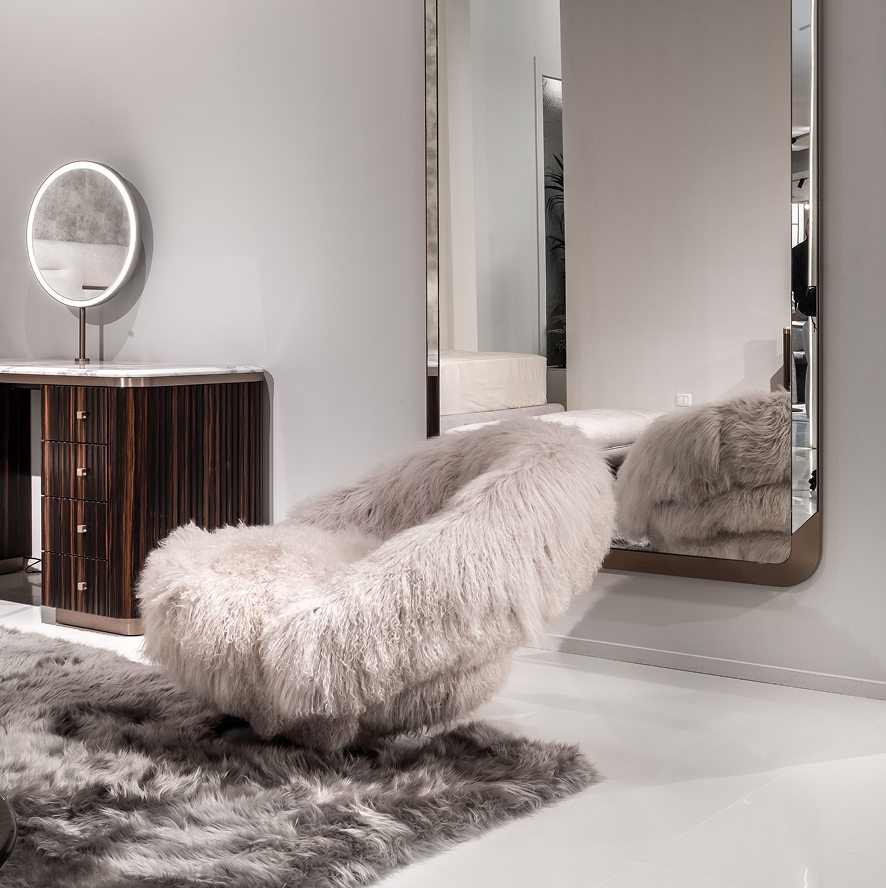 Giorgio Collection – quiet sophistication in the bedroom Night area by Giorgio Collection with soft textures and sculpted volumes